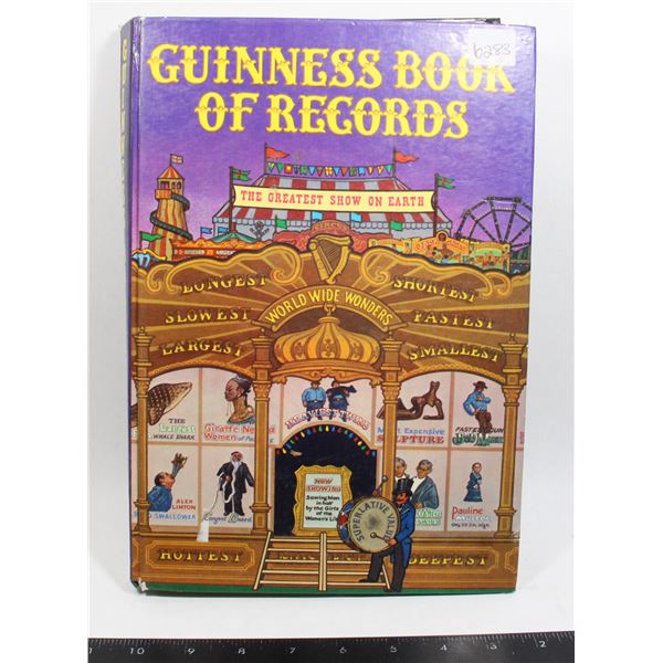 1974 GUINNESS BOOK OF RECORDS HARDCOVER