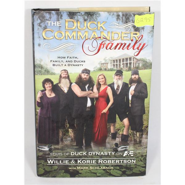 DUCK DYNASTY COMMANDER FAMILY HARDCOVER
