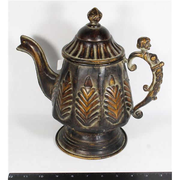 LARGE RUSTIC TEA POT WITH LID