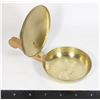Image 1 : BRASS SILENT BUTLER CRUM CATCHER