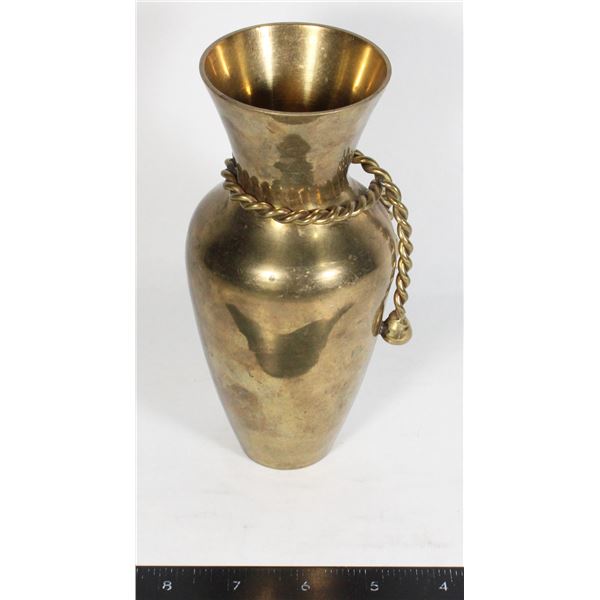 HEAVY BRASS VINTAGE FLOWER VASE
