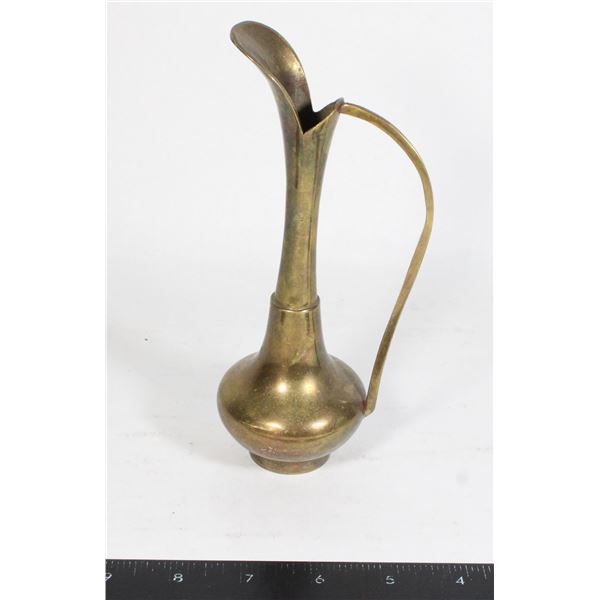 BRASS JUG VINTAGE