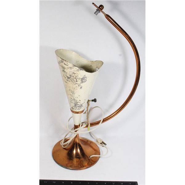 ANTIQUE COPPER LAMP VERY UNIQUE MISSING SHADE