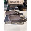 Image 3 : NEW OLUKAI MOLOA SLIPPER DK WOOD / DK WOOD  SIZE MENS 10