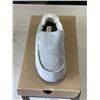 Image 1 : NEW OLUKAI NOHEA SLIPPER PALE GREY / PALE GREY SIZE WOMENS 8