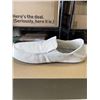 Image 3 : NEW OLUKAI NOHEA HULU BONE / BONE  SIZE WOMENS 7