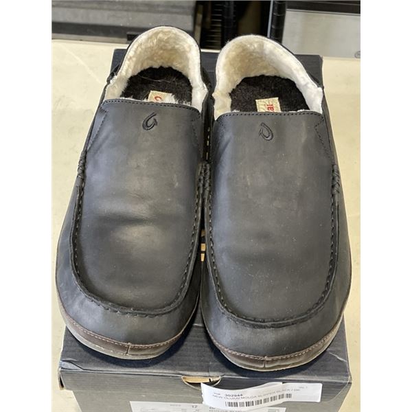 NEW OLUKAI MOLOA SLIPPER BLACK / DK JAVA  SIZE MENS 12