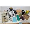Image 1 : Assorted Small Appliances & Household Items