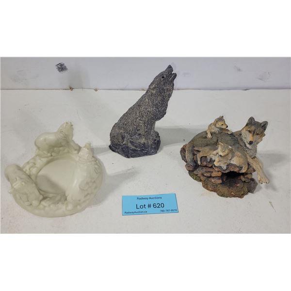 3 Wolf Figurines