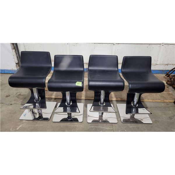 4 Chairs