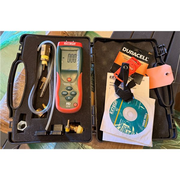 EXTECH Instruments HD755 Differential Pressure Manometer (0.5psi) in Hard Case