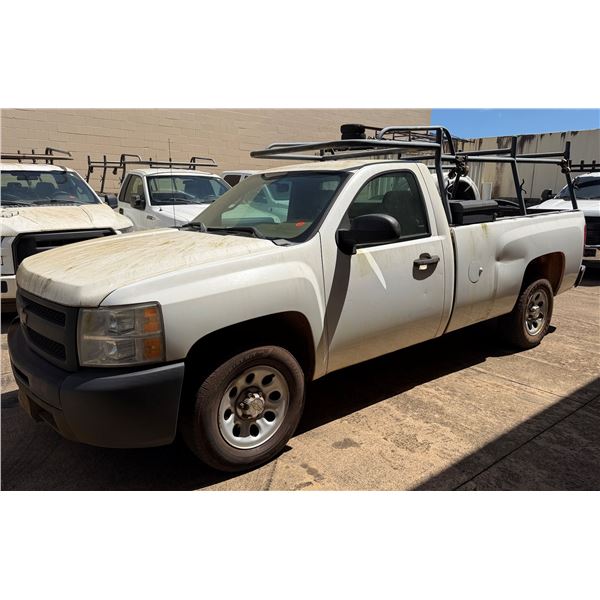 2012 Chevrolet Silverado Pickup Truck w/ Roof Rack Lic. 421TTW, 94258 Miles (Starts/Runs -See Video)