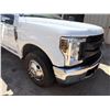 Image 36 : 2017 Ford F350 Stake Flatbed Truck w/ Roof Rack Lic. 432KBS, 027651 Miles (Starts/Runs)