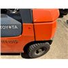 Image 12 : Toyota 7FGU20 Propane Forklift 542 Hours (Starts & Runs - See Video) Pick-up 5/21