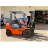 Image 6 : Toyota 7FGU20 Propane Forklift 542 Hours (Starts & Runs - See Video) Pick-up 5/21