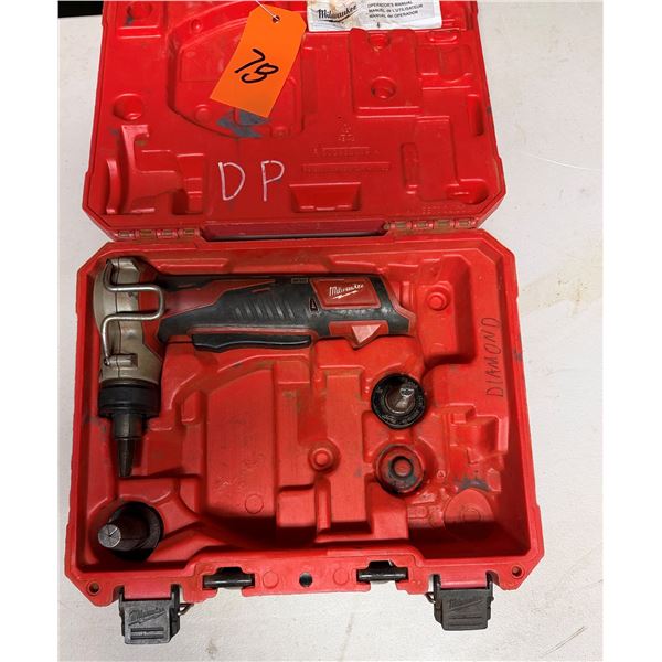 Milwaukee 2432-20 ProPEX Expansion Tool w/ 2 Expansion Heads in Hard Case