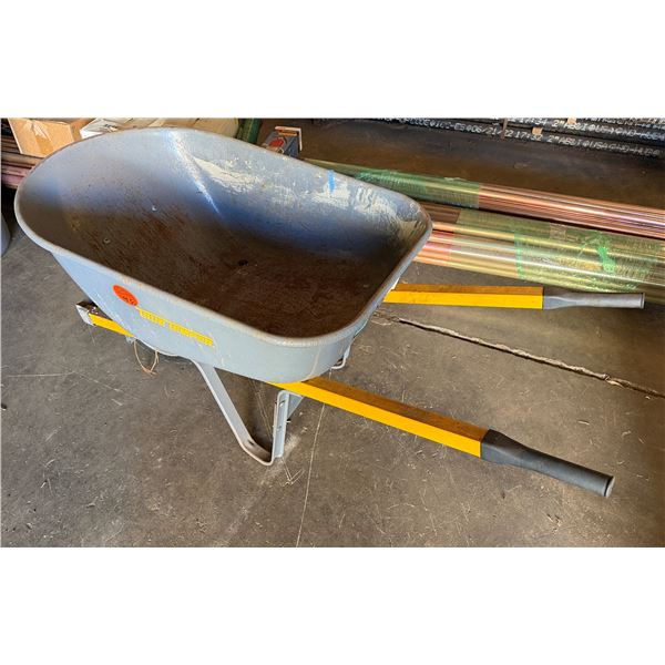 True Temper Wheelbarrow