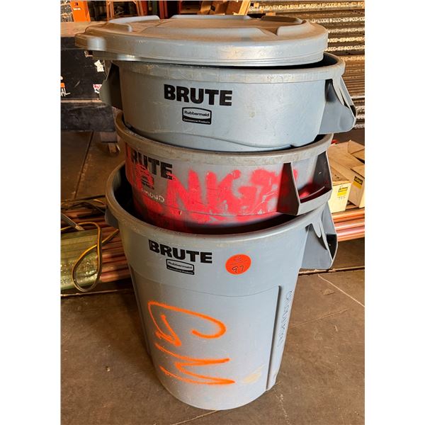 Qty 3 Rubbermaid Brute Waste Cans w/ Some Lids