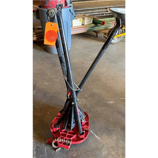 Tri-Stand Pipe Vise