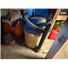 Image 2 : Qty 4 Shop Vacuums & Echo Blower