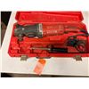 Image 2 : Milwaukee Corded Hole Hawg Drill in Hard Case