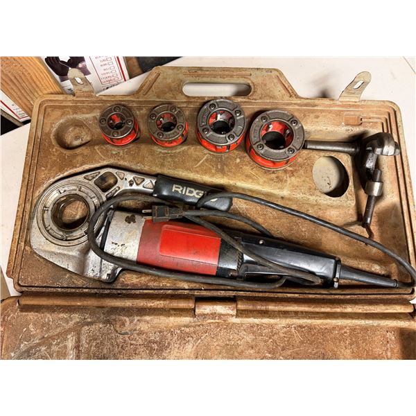 Ridgid 600 Hand-Held Power Drive Pipe Threader Kit in Hard Case