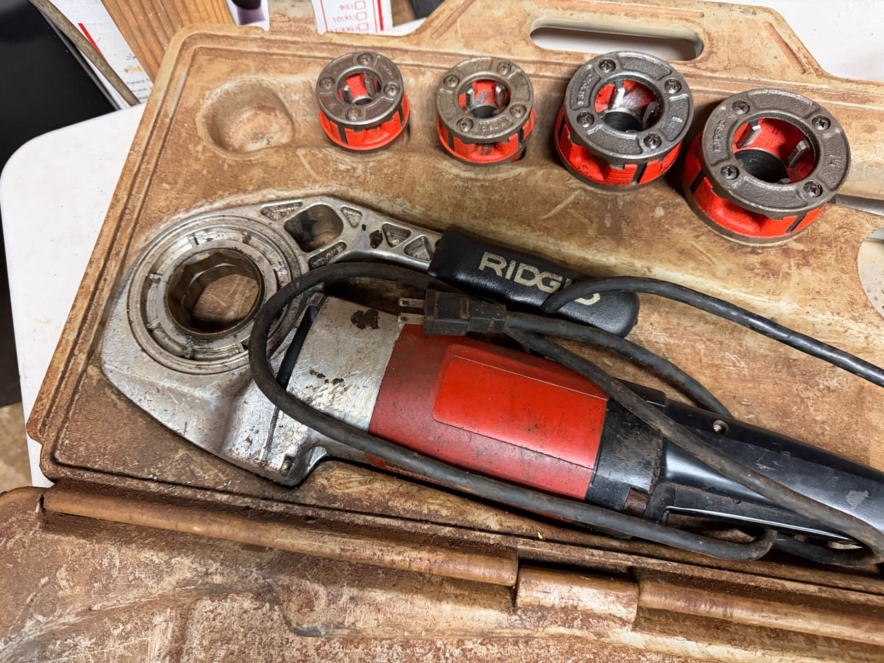 Mini Rigid Power Threader Ridgid 600 Hand-Held Power Drive Pipe Threader Kit in Hard Case - Oahu ...