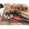 Image 2 : Ridgid 600 Hand-Held Power Drive Pipe Threader Kit in Hard Case