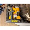 Image 5 : DeWalt DW073 Cordless Rotary Laser Kit in Hard Case