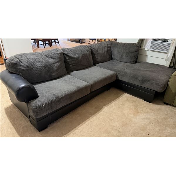 Gray Sectional Sofa w/ Chaise 120" x 74"