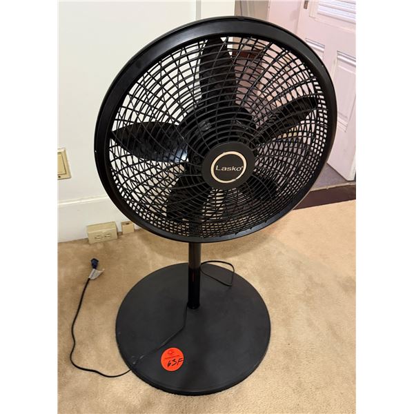 Lasko Black Pedestal Floor Fan 21" Dia