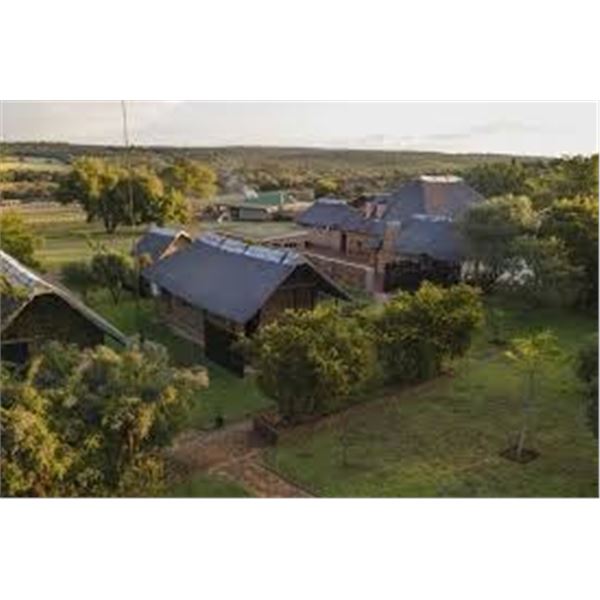 8-Day South African Safari for Four Hunters - Premier Group Hunting Experience
