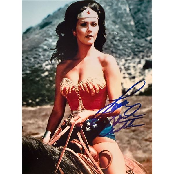 Wonder Woman Lynda Carter signed photo