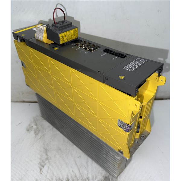 Fanuc #A06B-6096-H106 Servo Amplifier Module (Slight Damage to Casing)