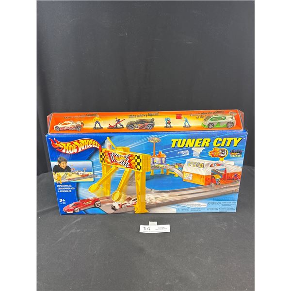 New Sealed in Package Hot Wheels With Buildings