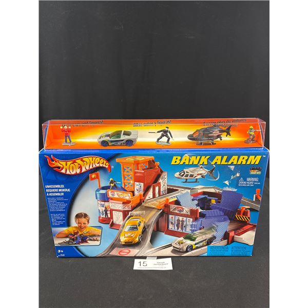 New Sealed in Package Hot Wheels With Buildings
