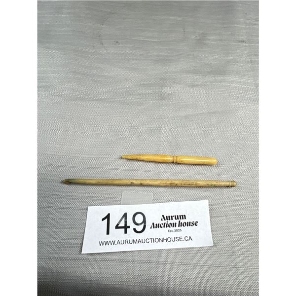 2 19th Century Turned Bone Sewing Items