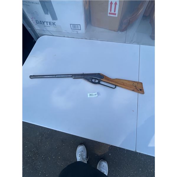 Vintage Daisy Air Rifle in Good Condition NO SHIPPING