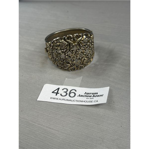 Ornate Vintage Silver toned Hinged Bangle Bracelet