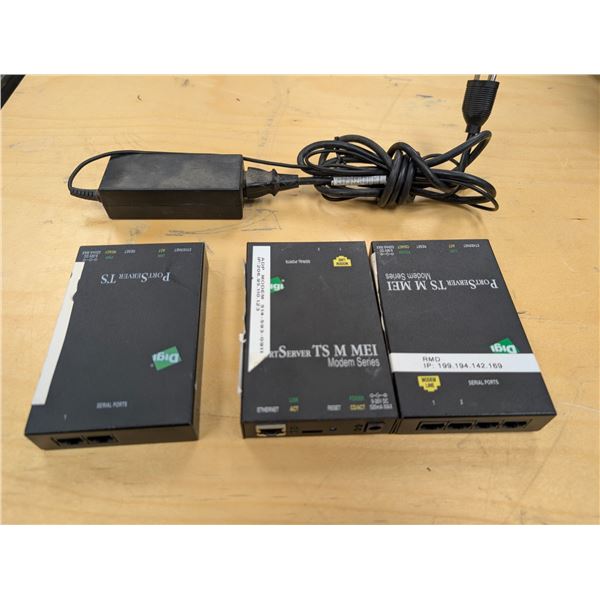 LOT: 3 ASSORTIS DIGI PORT SERVERS