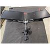 Image 1 : 2X MONITEURS 24" SAMSUNG SUR DOUBLE SUPPORT À PINCE DE BUREAU