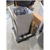 Image 2 : LOT: BAC DE CABLES RESEAU (NON COMPTE)