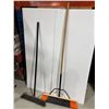 Image 1 : LOT DE 2 BALAIS