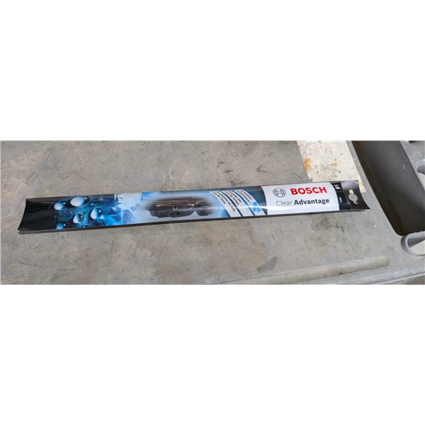 BOSCH CLEAR ADVANTAGE 18" BALAI D'ESSUIE-GLACE TOUTES SAISONS #18CA