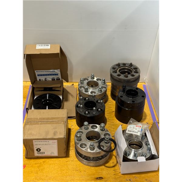 LOT DE ADAPTATEURS DE ROUE ASSORTIS
