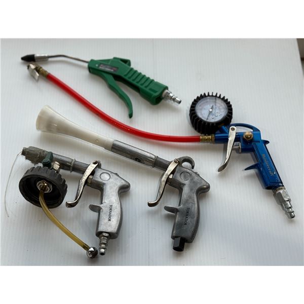 LOT DE 4 PISTOLETS À AIR ASSORTIS