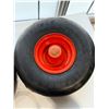 Image 3 : ENSEMBLE DE 2 ROUES DE TONDEUSE CARLISLE 15X6.00-6/4.50 (570 LOAD CAPACITY)