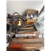 Image 5 : LOT DE PARTS POUR AUTO ETC ASSORTIS