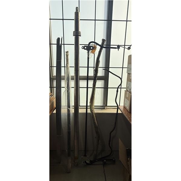 LOT DE METAL PIECES ASSORTIS