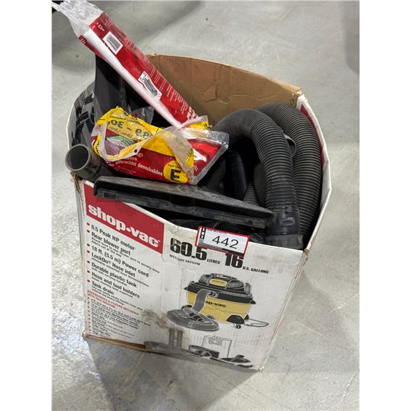 LOT DE ACCESSOIRES D'ASPIRATEUR ASSORTIS